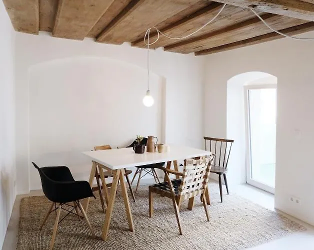 Charmantes Im Herzen Von Linec